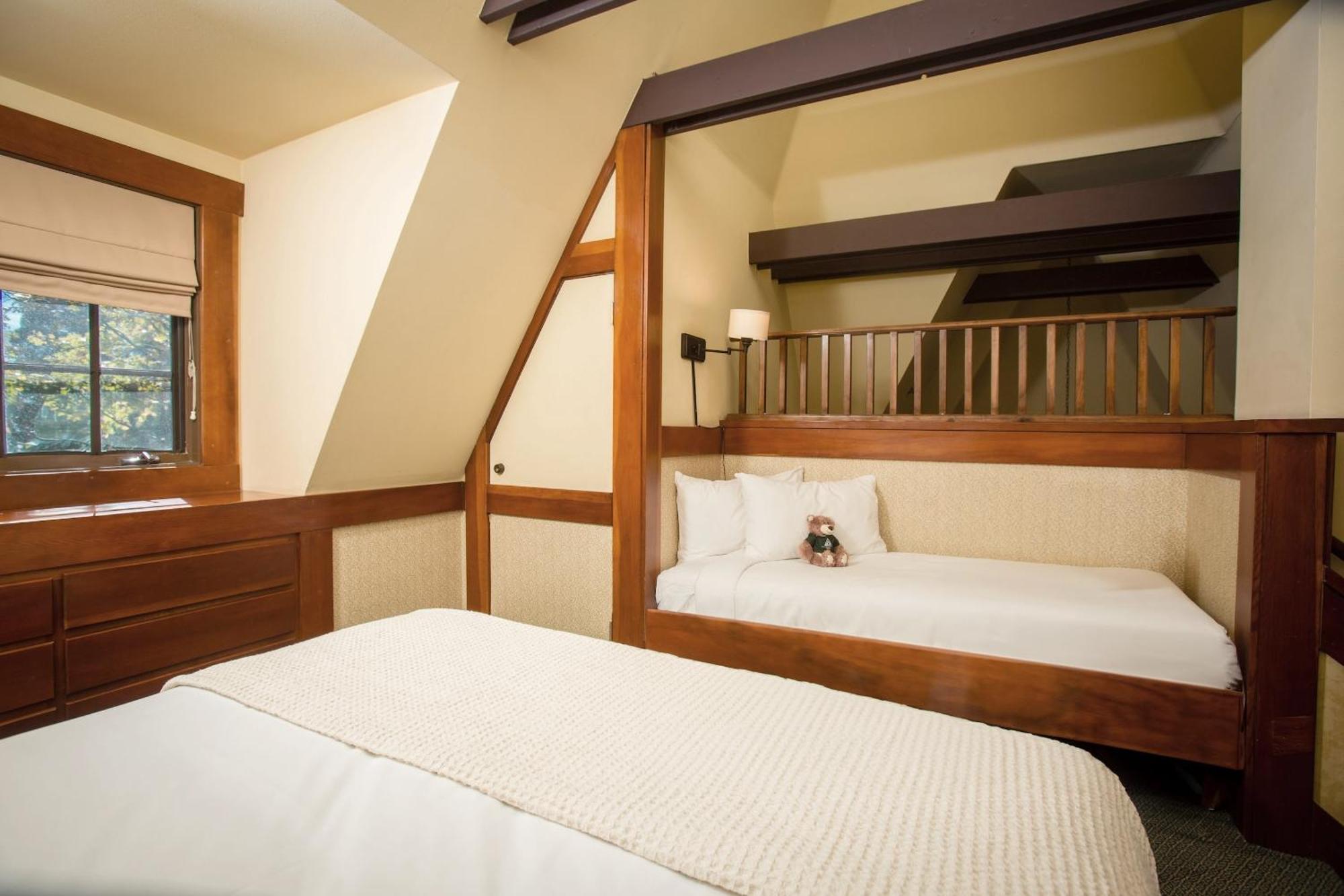 Ucla Arrowhead Hotel 4*
